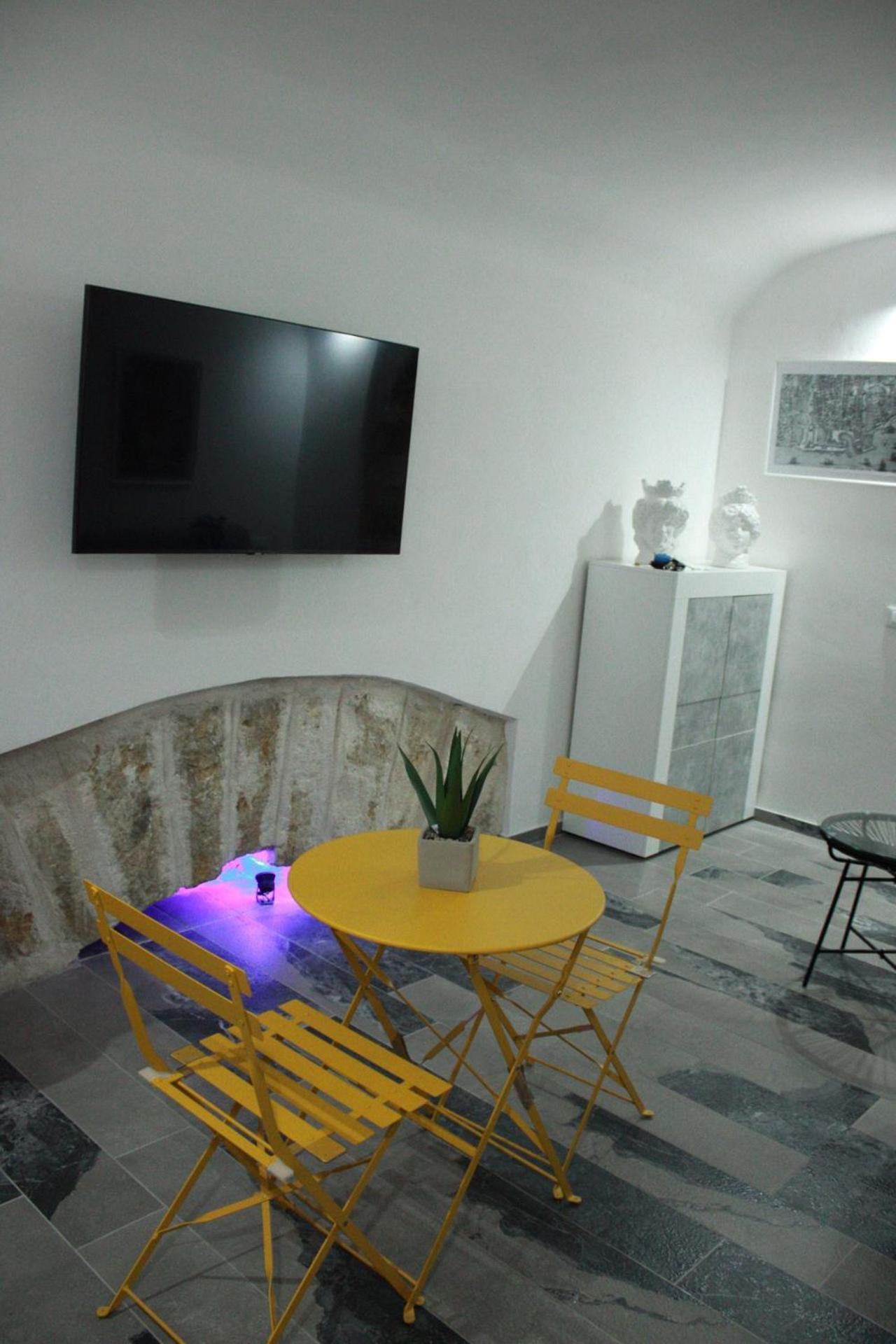 Casa Varco Santa Lucia Palermo Buitenkant foto